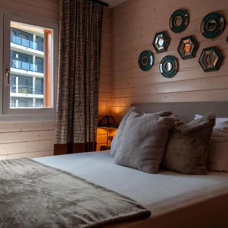 Les Chouettes 23 By Interhome アパート ナンダ